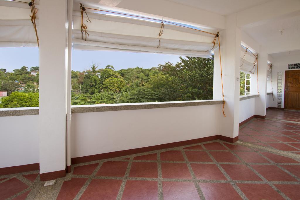 Island Jewel Inn Manoc-Manoc Extérieur photo